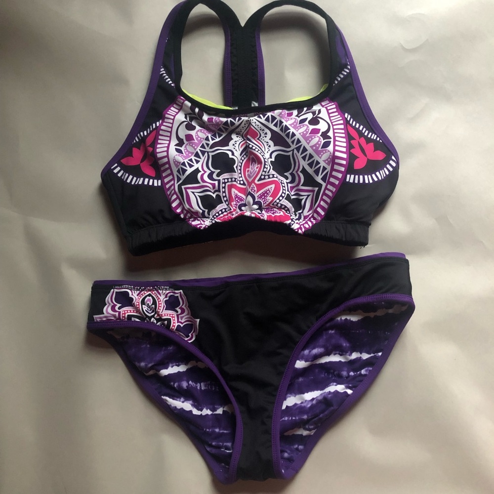 ❤️Athleta Swim Bikini 2-piece Set Reversible Bottom Mandala Lotus Flower Size S